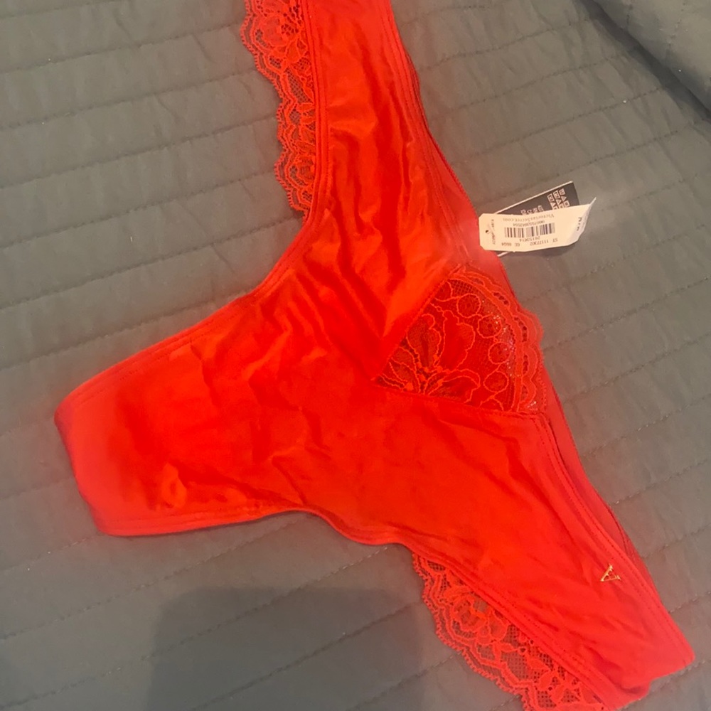 NWT vs sexy thong